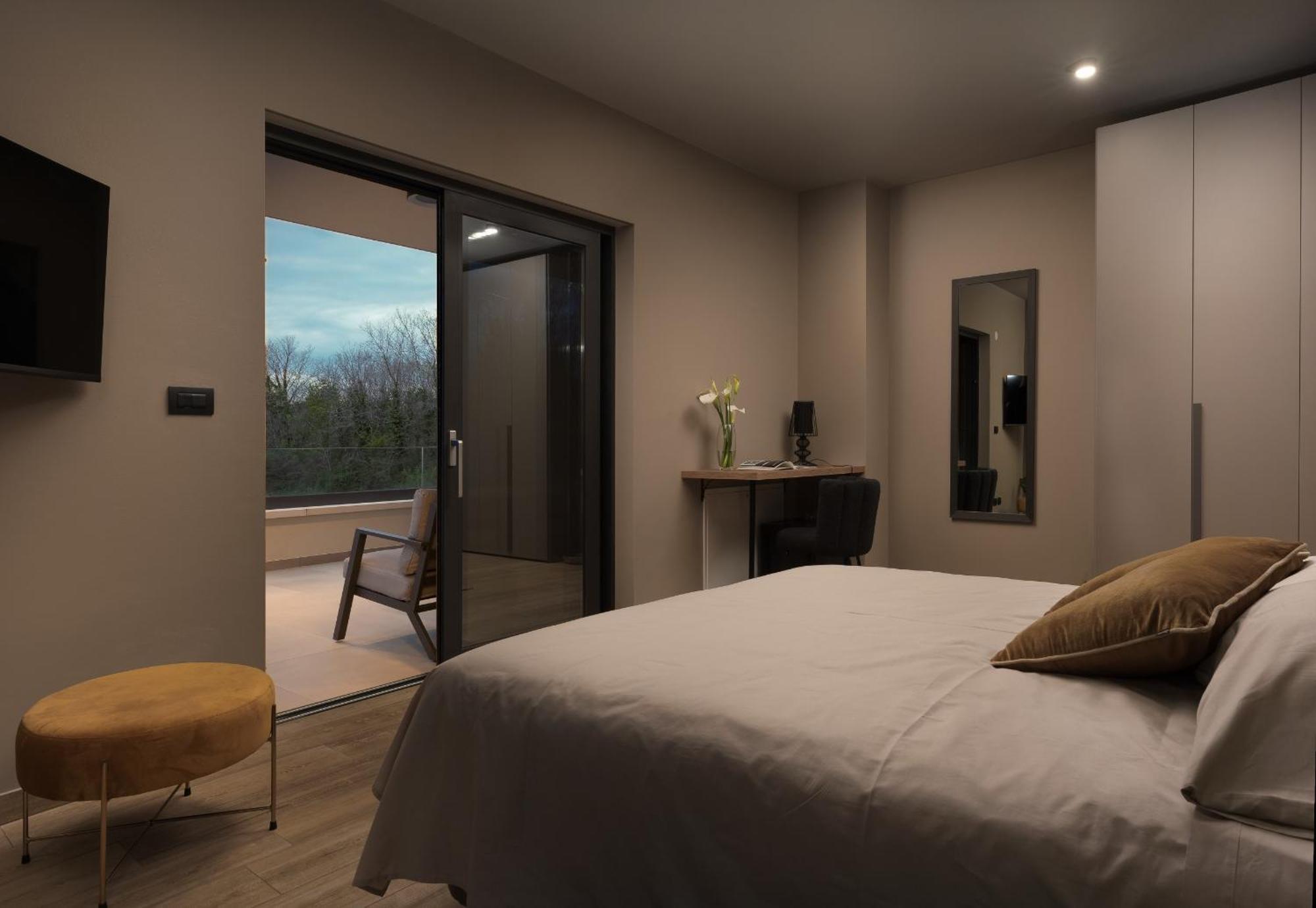 Rooms "Limes" Funtana Phòng bức ảnh